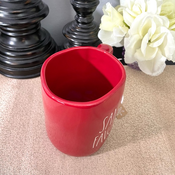 NWT Rae Dunn 🎅🏻 SANTA’S FAVORITE Ceramic Mug - Picture 2 of 2